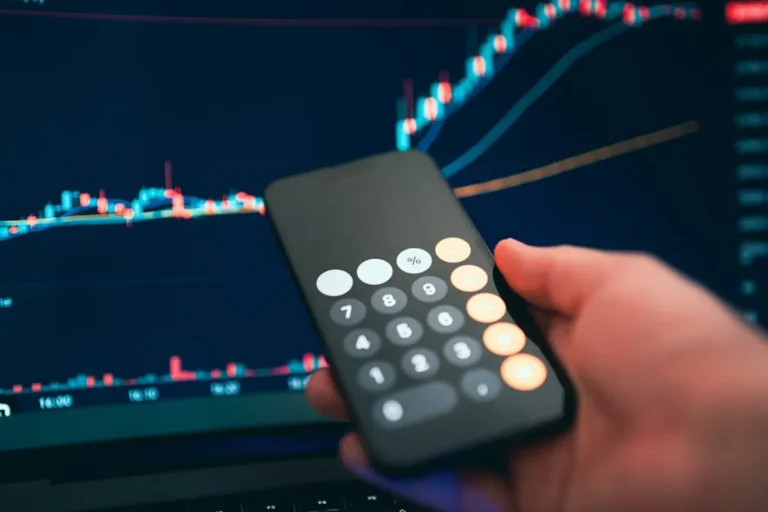 Apple Investor Relations Guide: Earnings, Filings, and Operating Margin