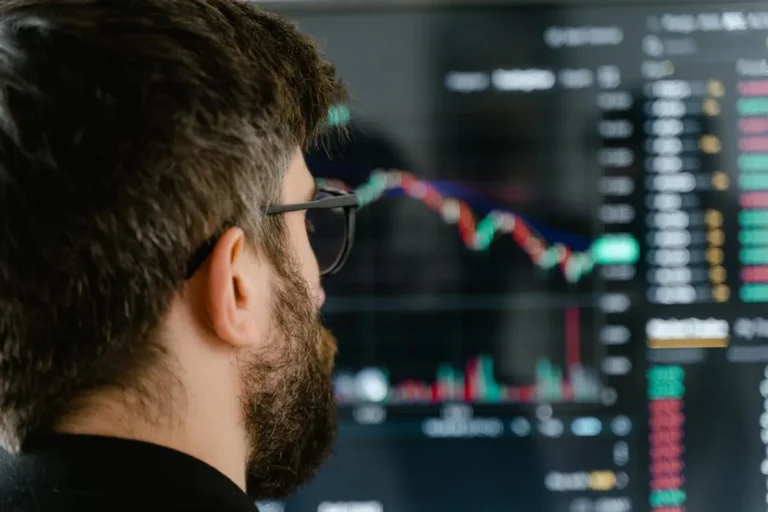 Best Software Stocks Metrics Investors Should Track
