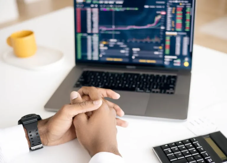 How risk factors Affect Investor Confidence