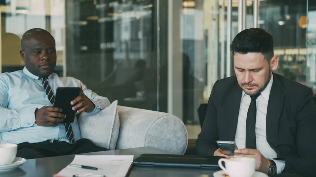 How to Avoid Hype in Stock Market Content