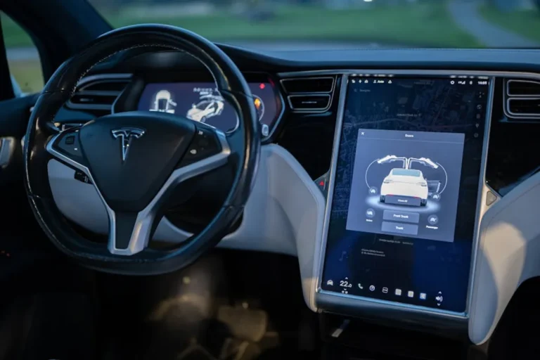 Tesla Investor Relations Guide: Earnings, Filings, and Analyst Price Targets