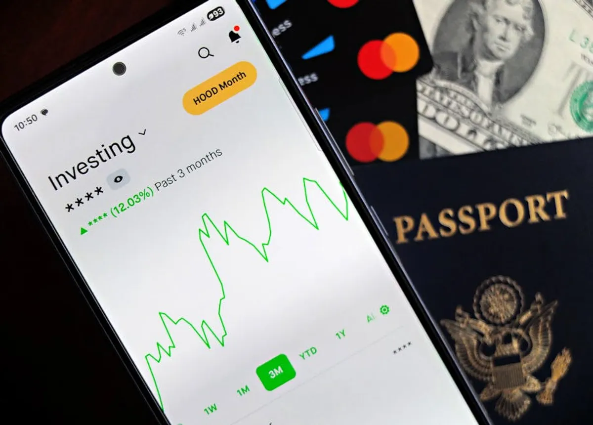 Visa stock vs Bitcoin: What Investors Compare